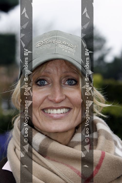 Paris 31 maart 207
Natasja Froger met haar zoons Didier en Maxim bij 15 jarig bestaan van Disneyland Parijs.