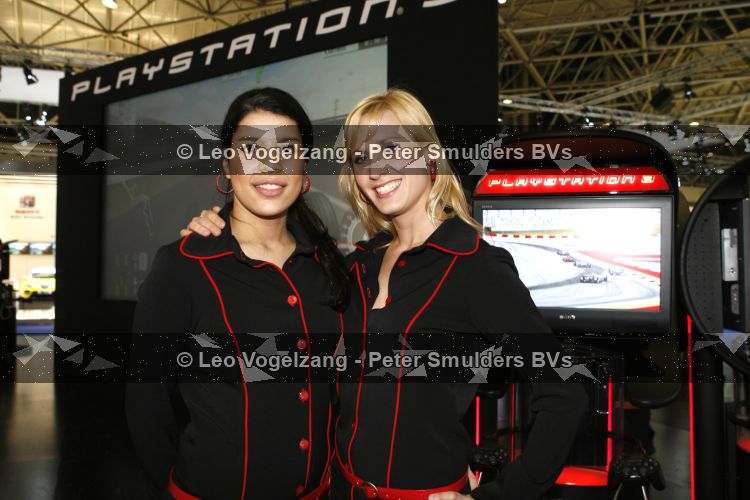 Amsterdam  27 maart 2007
Openingsavond autobeurs in de RAI. promotie team Playstation