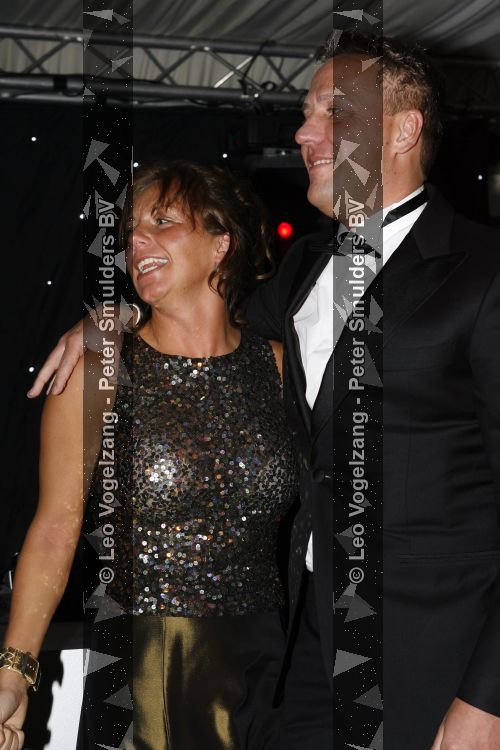Breukelen 28 maart 2007
Gala van de mobiele telefoon. Robbert de Graaf vraagt zijn vriendin Tessa (de Bus) ten huwelijk.