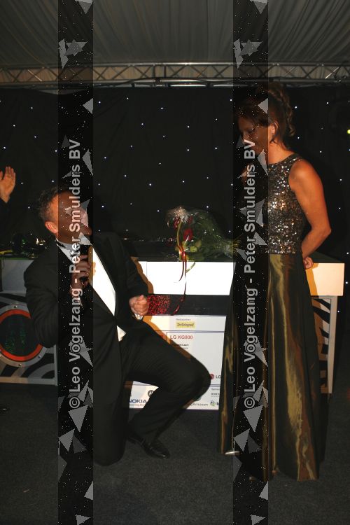 Breukelen 28 maart 2007
Gala van de mobiele telefoon. Robbert de Graaf vraagt zijn vriendin Tessa (de Bus) ten huwelijk.