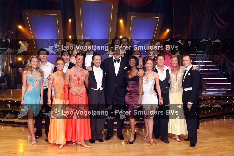 Baarn 1 april 2007
Opnames Dancing with the stars.  alle deelnemers, Martijn Krabbe Lodewijk Hoekstra Aukje v Ginneken Bart Chabot Nikkie Plessen Helga v Leur Fabienne de Vries Bob de Jong Christoph Haddad en Ron Brandsteder en Sylvana Simons