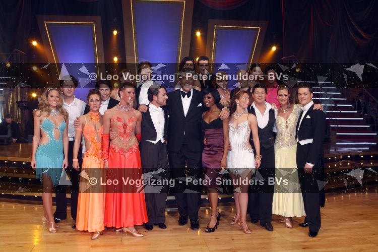 Baarn 1 april 2007
Opnames Dancing with the stars.  alle deelnemers, Martijn Krabbe Lodewijk Hoekstra Aukje v Ginneken Bart Chabot Nikkie Plessen Helga v Leur Fabienne de Vries Bob de Jong Christoph Haddad en Ron Brandsteder en Sylvana Simons