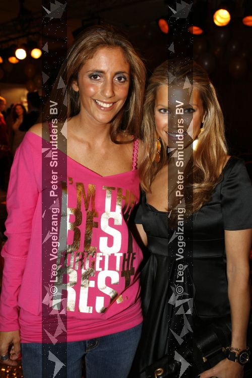 Amsterdam 24 maart 2007
Modeshow Danie Bles in het Hilton in Amsterdam. danie Bles en Sylvie v d Vaart