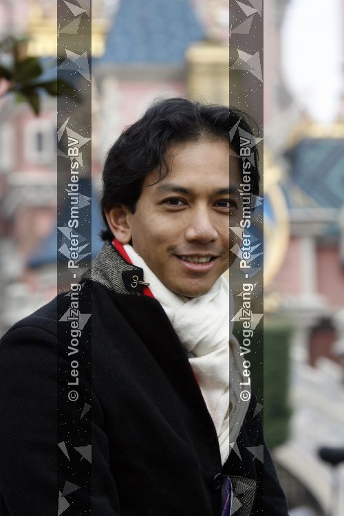 Parijs 31 maart 2007
Wibi Soerjadi in disneyland parijs bij het 15 jarig bestaan.