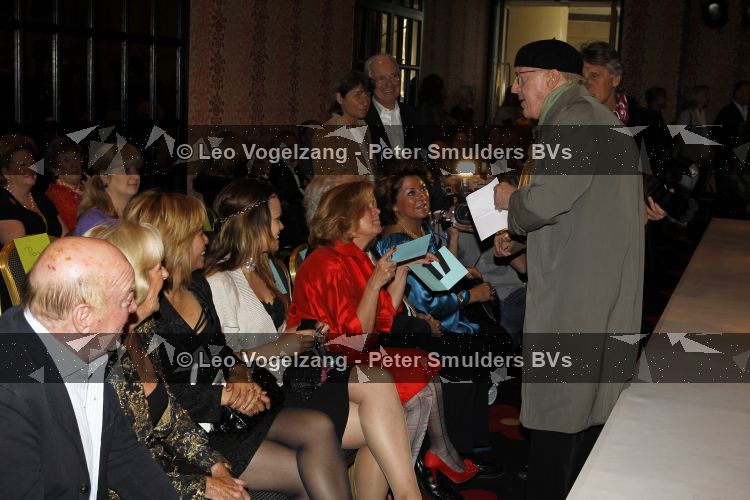 Amsterdam 27 maart 2010
Modeshow Sheila de Vries in het Hilton. Andre v Duin en Corry v Gorp als meneer en mevr de Bok
Peter Smulders bv