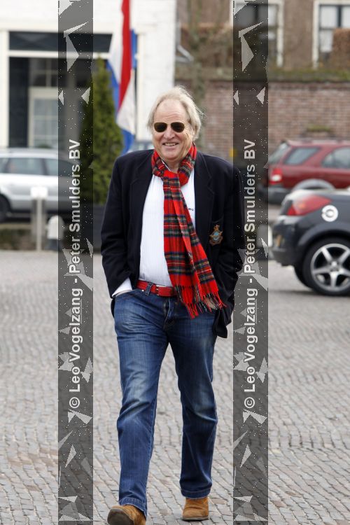 Naarden 18 maart 2010
Surprise feestje voor ivo niehe ivm 35 jaar werken voor de tros bij het arsenaal. Andreas v d Schaaf
Peter Smulders bv