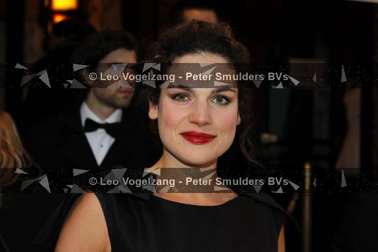 Amsterdam 12 april 2010
Premiere de gelukkige huisvrouw in Tuschinski. Anna Drijver met vriend
Peter Smulders bv