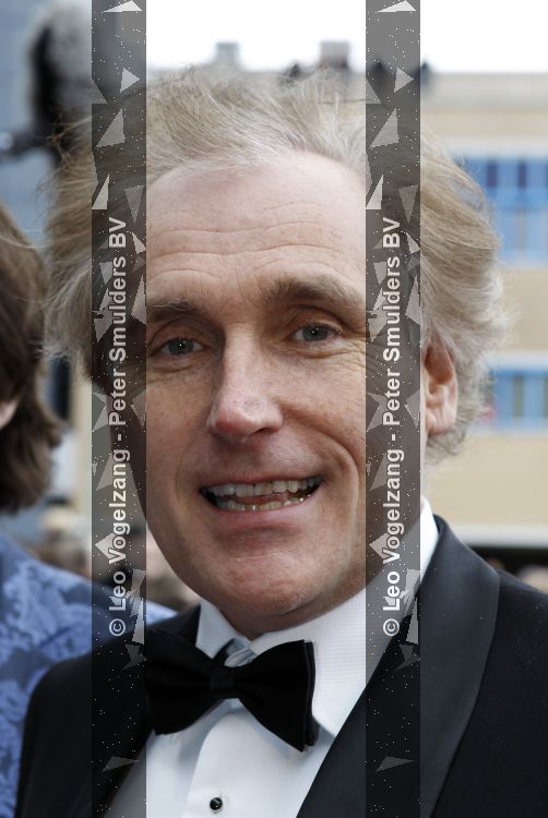 Scheveningen 11 april 2010
Premiere Mary Poppins in het circustheater. Arthur Japin met partner
Peter Smulders bv