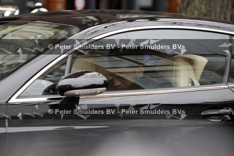 Amsterdam 13 maart 2010
Badr Hari met zijn vriendin Chantal in bentley sport op de cornelis schuytstraat.
Peter Smulders bv