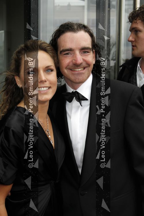 Scheveningen 11 april 2010
Premiere Mary Poppins in het circustheater. Bob de Jong met een vriendin
Peter Smulders bv