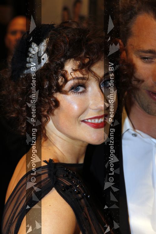 Amsterdam 12 april 2010
Premiere de gelukkige huisvrouw in Tuschinski. cast oa Waldemar Torenstra Carice v Houten Antoinette Beumer en schrijfster Heleen v Royen
Peter Smulders bv