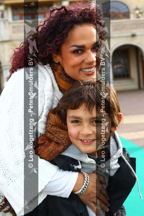 Kaatsheuvel 17 Maart 2010
Efteling, Sprookjesboomfeest met BN-ers
Chimene v Oosterhout met zoontje
Foto Peter Smulders BV