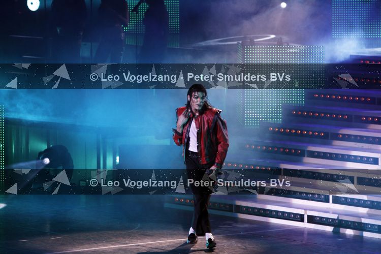 Amsterdam 26 maart 2010
Premiere Michael jackson in de heineken music hall. Christophe le Quesne speelt michael
Peter Smulders bv