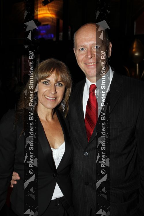 Amsterdam 17 maart 2010
Presentatie vliegmaatschappij EMirates in de beurs v Berlage. Cilly dartell met man
Peter Smulders bv