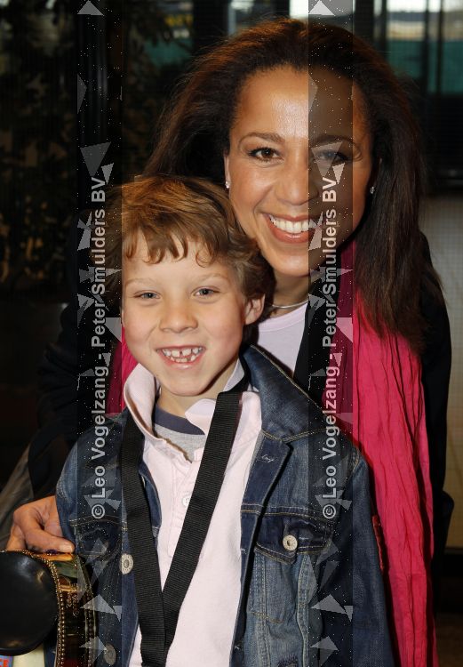 Amsterdam 1 april 2010
Premiere disney on ice in de rai. Diana Matroos met zoon
Peter Smulders bv