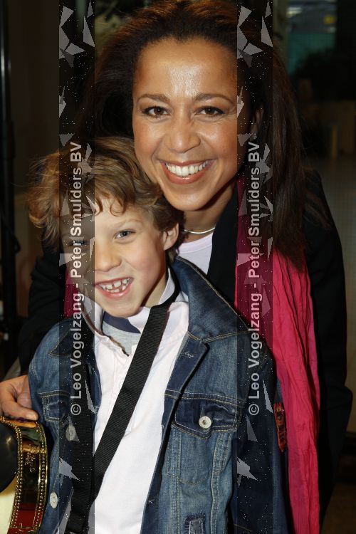 Amsterdam 1 april 2010
Premiere disney on ice in de rai. Diana Matroos met zoon
Peter Smulders bv