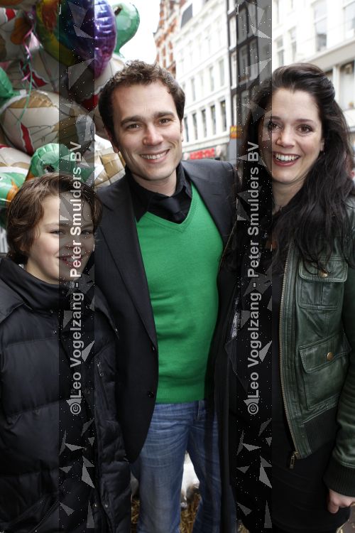 Amsterdam 14 maart 2010
Prtemiere nanny Mc Fee in tuschinski. Edgar Wurfbain met zwangere vriendin
Peter Smulders bv