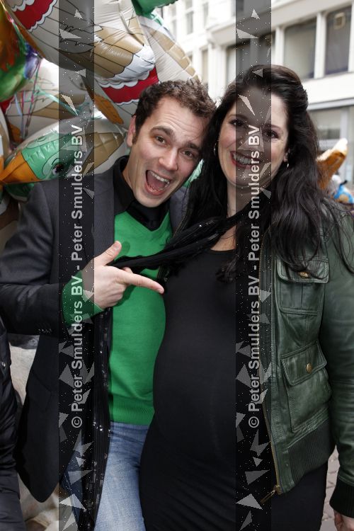 Amsterdam 14 maart 2010
Prtemiere nanny Mc Fee in tuschinski. Edgar Wurfbain met zwangere vriendin
Peter Smulders bv