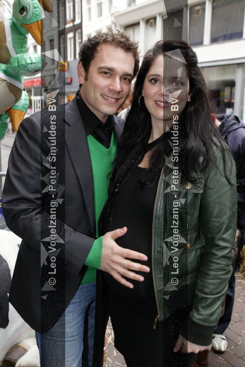 Amsterdam 14 maart 2010
Prtemiere nanny Mc Fee in tuschinski. Edgar Wurfbain met zwangere vriendin
Peter Smulders bv