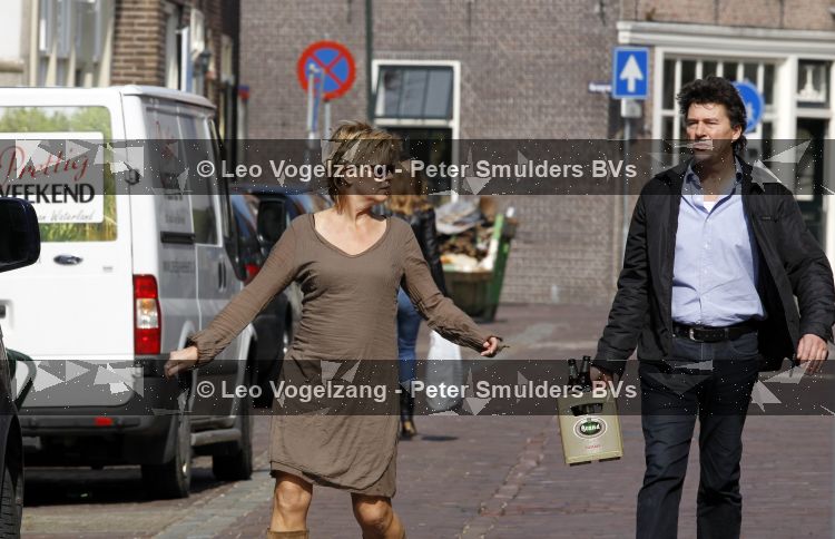 Monnickendam 25 maart 2010
Marc Klein Essink en Ella v Rumpt doen boodschappen.
Peter Smulders bv
