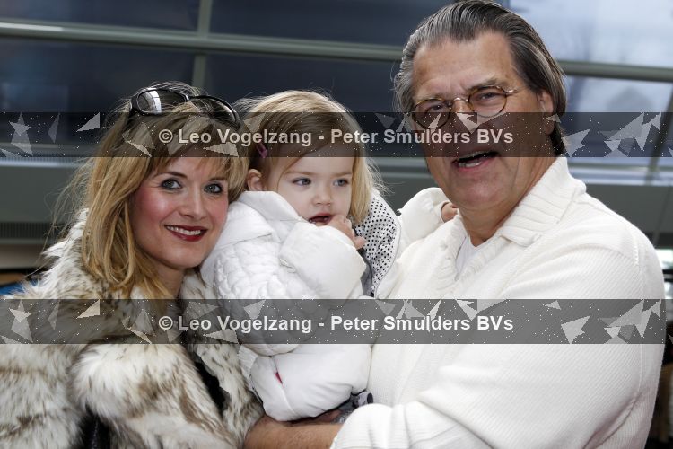 Uden 5 april 2010
Premiere Piet Piraat. Emile Ratelband met dochter Royce en vrouw Moon
Peter Smulders bv
