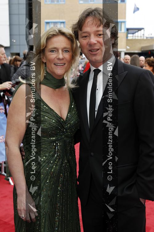 Scheveningen 11 april 2010
Premiere Mary Poppins in het circustheater. Frits Sissing met zijn vrouw
Peter Smulders bv