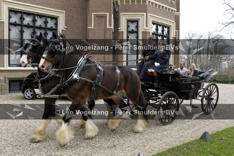Barneveld 22 maart 2010
Presentatie de gelaarsde kat in kasteel Barneveld met Geert Hoes en Maud Mulder.
Peter Smulders bv