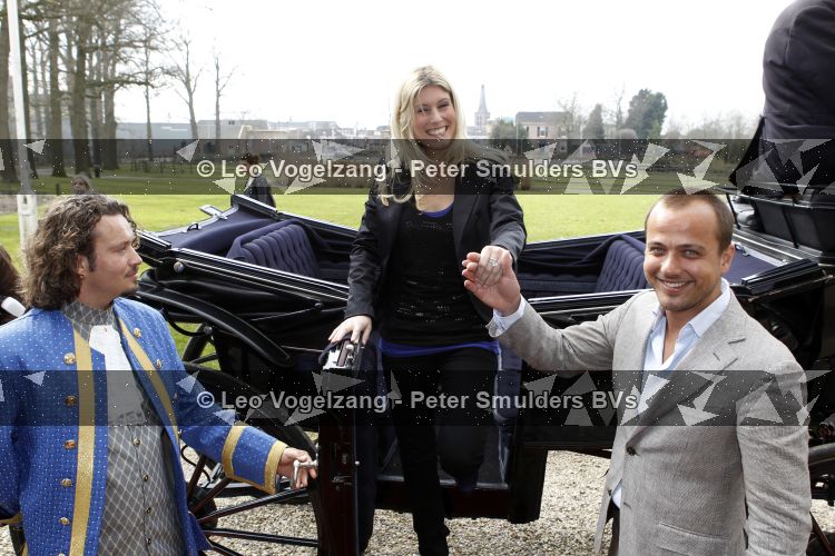 Barneveld 22 maart 2010
Presentatie de gelaarsde kat in kasteel Barneveld met Geert Hoes en Maud Mulder.
Peter Smulders bv