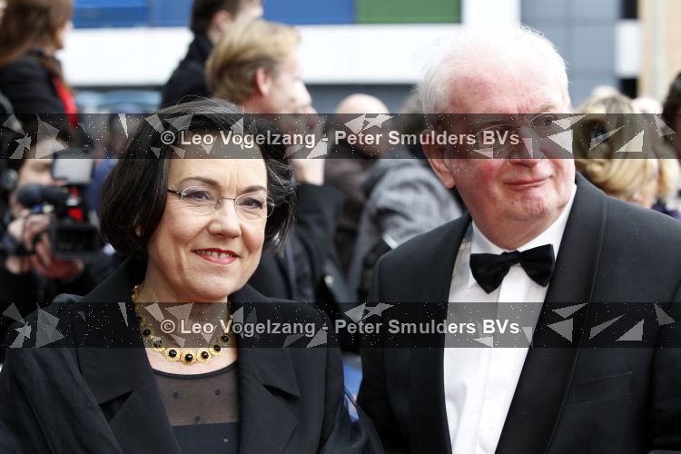 Scheveningen 11 april 2010
Premiere Mary Poppins in het circustheater. Gerda Verbeet met man
Peter Smulders bv