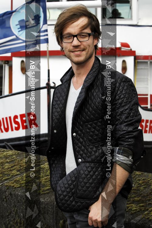 Amsterdam 31 maart 2010
Presentatie Wickie de Viking stemmencast op boot. Giel Beelen
Peter Smulders bv