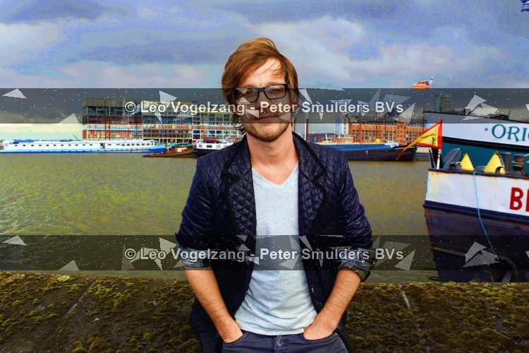 Amsterdam 31 maart 2010
Presentatie Wickie de Viking stemmencast op boot. Giel Beelen
Peter Smulders bv