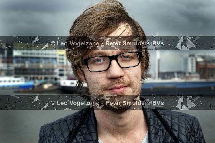 Amsterdam 31 maart 2010
Presentatie Wickie de Viking stemmencast op boot. Giel Beelen
Peter Smulders bv