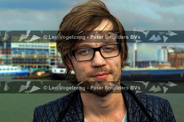 Amsterdam 31 maart 2010
Presentatie Wickie de Viking stemmencast op boot. Giel Beelen
Peter Smulders bv