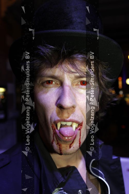 Amsterdam 27 maart 2010
Vampire feest in de schouwburg van Amsterdam. Gijs Windt
Peter Smulders bv