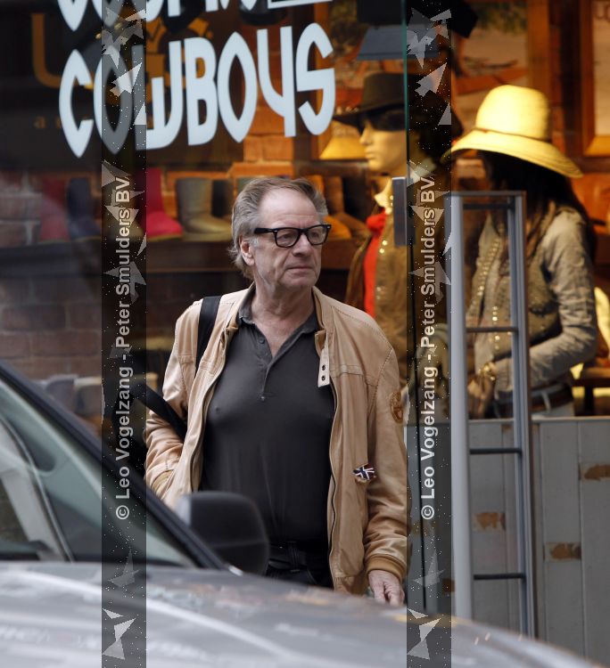 Amsterdam 29 maart 2010
Hans Dulfer doet boodschappen op de pc hooftstraat.
Peter Smulders bv