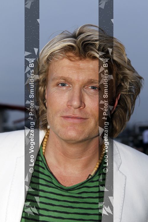 Amsterdam 7 april 2010
Patricia Paay viert haar 62 e verjaardag bij cafe restaurant klein Kalfje.
Hans Klok
Peter Smulders bv
