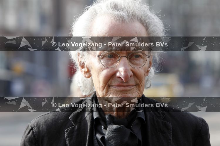 Amsterdam 18 maart 2010
Herdenkingsdienst Hans v Mierlo in Amsterdam. harry Mulisch met vrouw
Peter Smulders bv