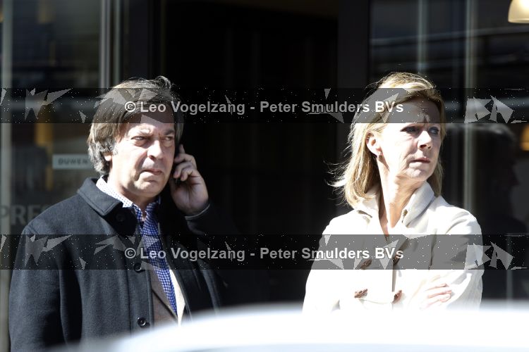 Amsterdam 15 april 2010
Jan Dirk Paarlberg aan het winkelen met zijn vrouw op de pc hooftstraat.
Peter Smulders bv