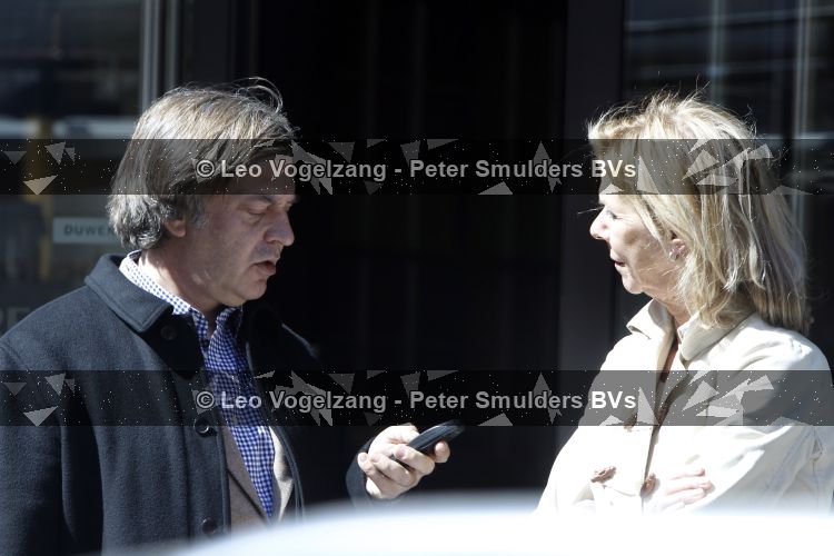 Amsterdam 15 april 2010
Jan Dirk Paarlberg aan het winkelen met zijn vrouw op de pc hooftstraat.
Peter Smulders bv