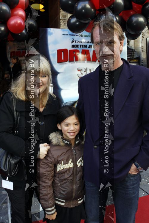 Amsterdam 21 maart 2010
Premiere hoe tem je een draak in Tuschinski. Karin John en Yara Riethoven
Peter Smulders bv