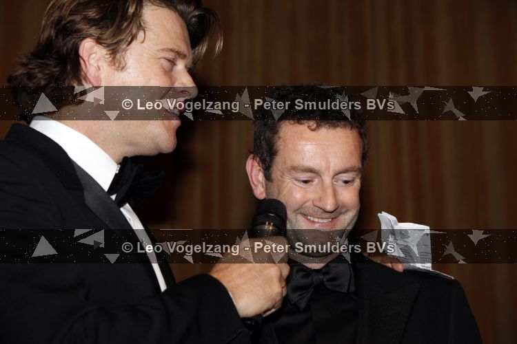 Amsterdam 16 november 2009
Premiere komt een vrouw bij de dochter in Tuschinski. Kluun met Beau v Erven Dorens
Peter Smulders bv