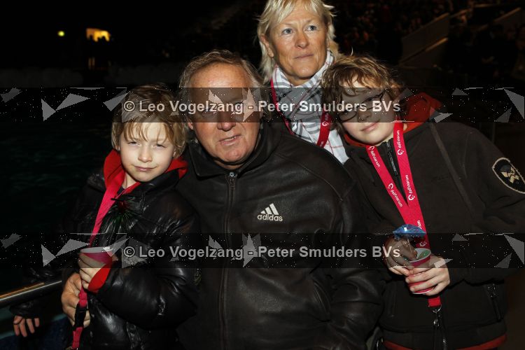 Harderwijk 20 maart 2010
Premiere show in het dolfinarium. Koos en Joke Alberts met kleinkinderen
Peter Smulders bv