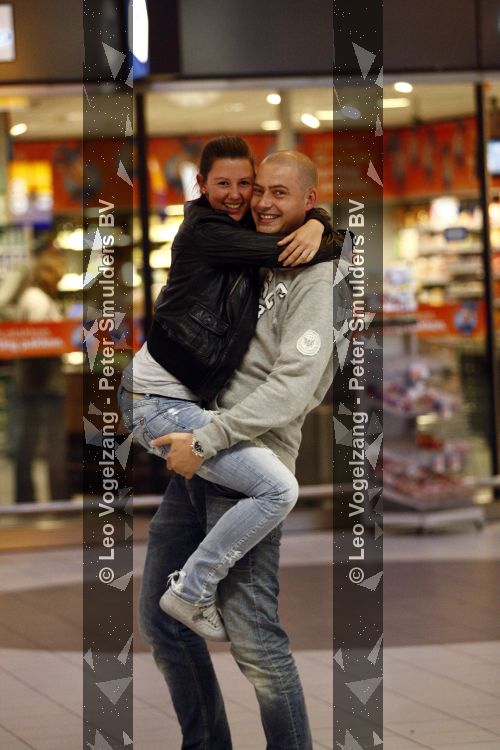 Schiphol 28 mei 2009
Lange Frans haalt zijn vrouw Danielle op op schiphol.
Peter Smulders bv