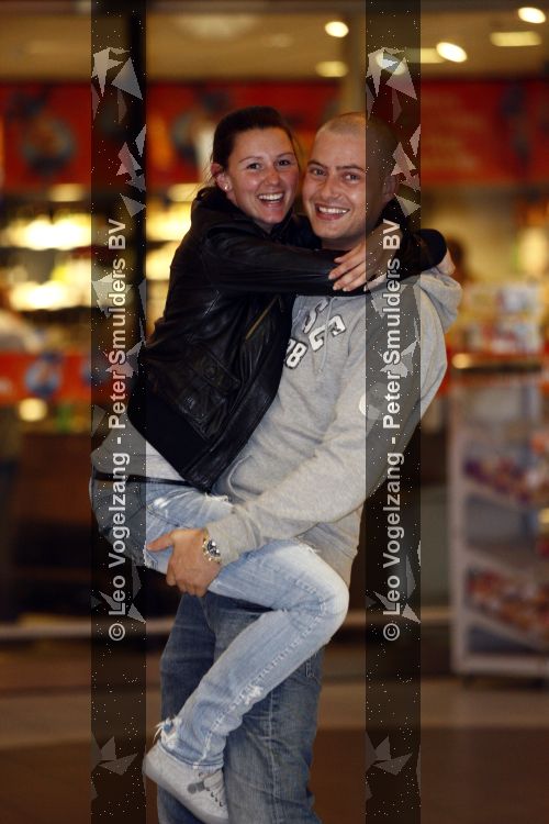 Schiphol 28 mei 2009
Lange Frans haalt zijn vrouw Danielle op op schiphol.
Peter Smulders bv