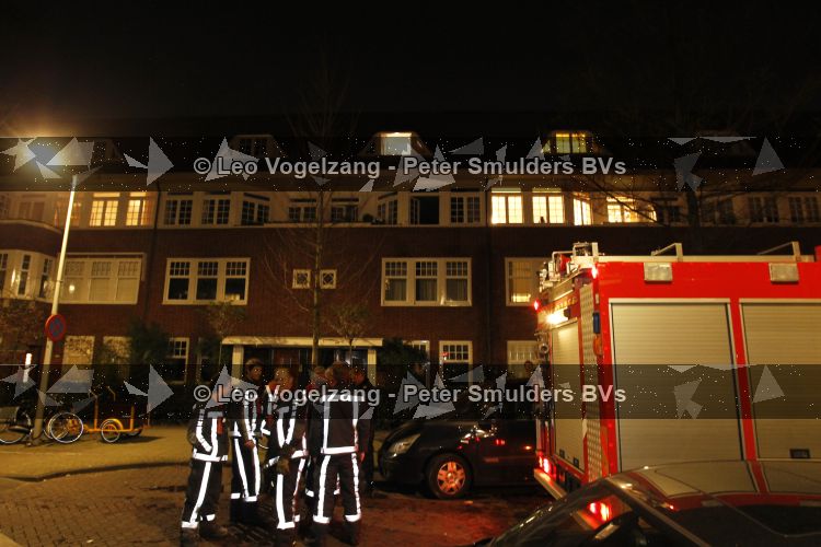 Amsterdam 11 april 2010
Bij de buren van Lieke v Lexmond heeft brand gewoed. Lieke had alleen rookschade. De brandweer had wel haar deur geforceerd om te kijken of er iemand in huis was.
Peter Smulders bv