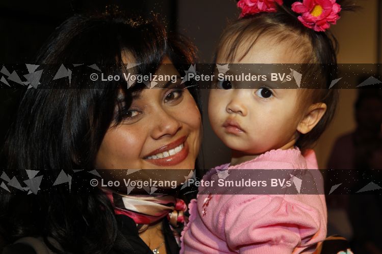 Amsterdam 1 april 2010
Premiere disney on ice in de rai. Linda Wagemakers met man en kinderen
Peter Smulders bv