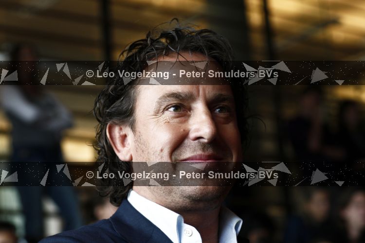 Amsterdam 27 mei 2009
Marco Borsato maakt bekend wie de genomineerden zijn voor de TMF marco Borsato awards.
Peter Smulders bv