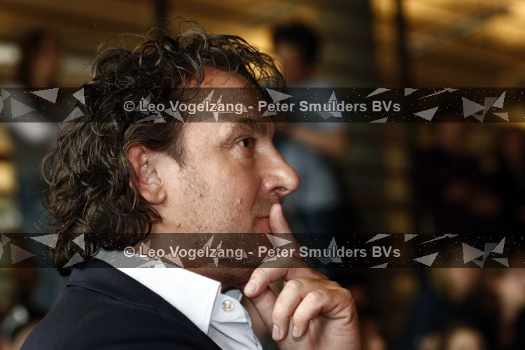 Amsterdam 27 mei 2009
Marco Borsato maakt bekend wie de genomineerden zijn voor de TMF marco Borsato awards.
Peter Smulders bv