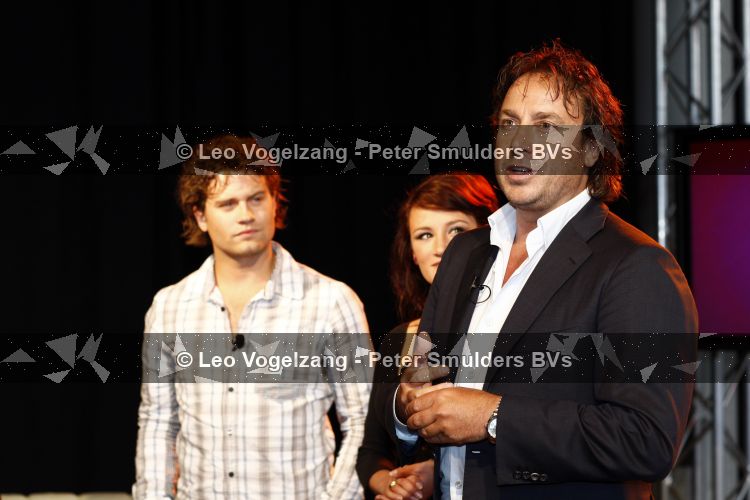Amsterdam 27 mei 2009
Marco Borsato maakt bekend wie de genomineerden zijn voor de TMF marco Borsato awards.
Peter Smulders bv