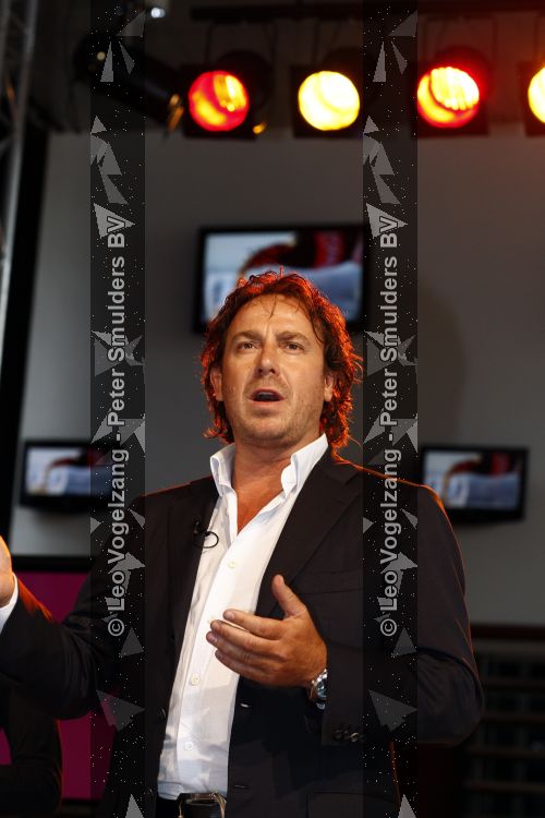 Amsterdam 27 mei 2009
Marco Borsato maakt bekend wie de genomineerden zijn voor de TMF marco Borsato awards.
Peter Smulders bv
